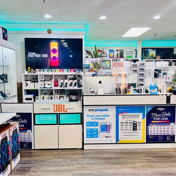 JBL Encore - JBL Potable bluetooth Speakers -1 Year Warranty - ship fast - Picture 8 of 12